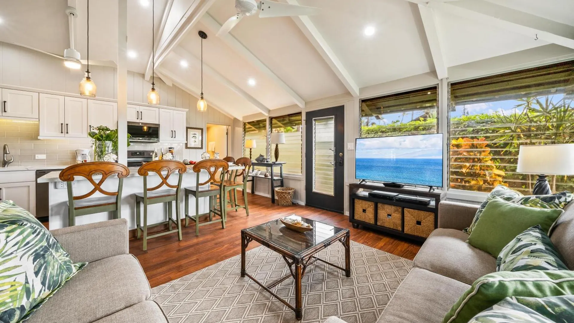 International Colony Club 13 Villa Lahaina