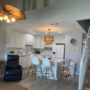 Isle Be Back Apartment Destin